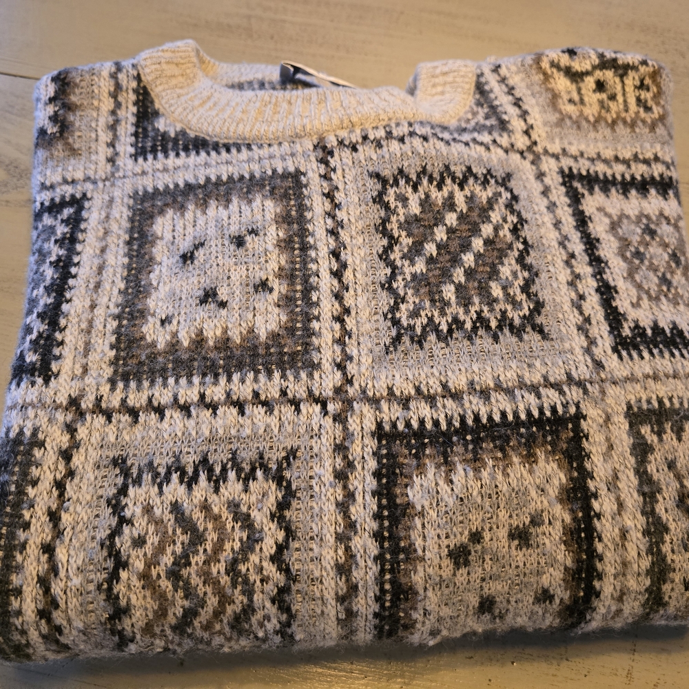 Vintage Women's Pelo WoolBlend Sweater, No SizeTag, Med measurements, Browns